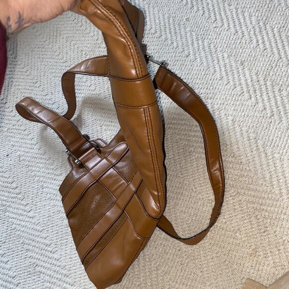 VTG axcess Liz Claiborne Should Bag Purse Biege Tan Boho Retro Y2K Style - Picture 9 of 9